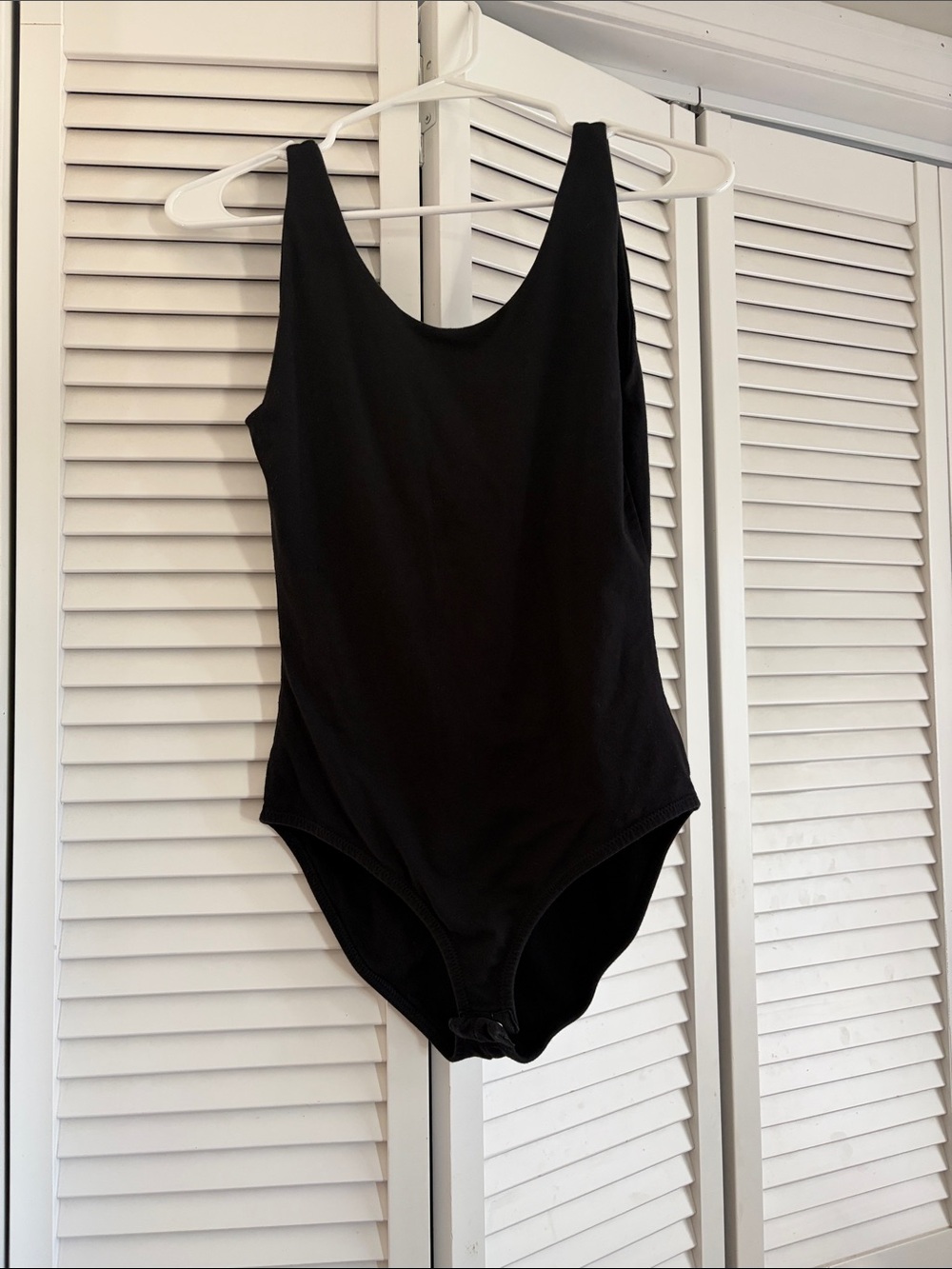 Pact Women's Black Scoop Neck Bodysuit